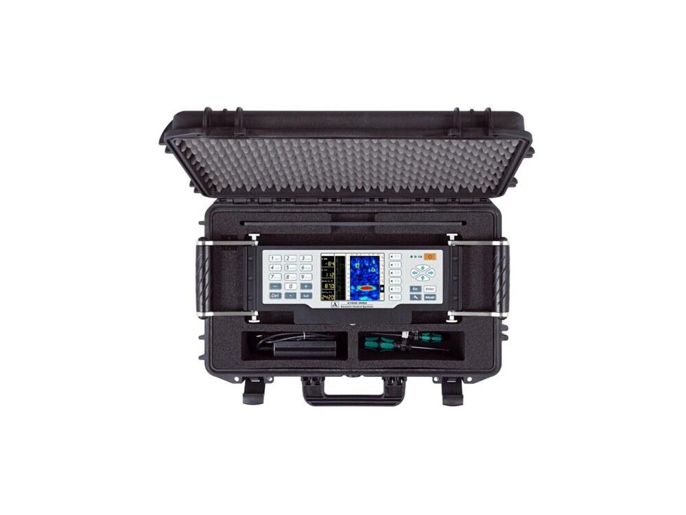 A1040 MIRA Classic tersimpan dalam transport case untuk mobilisasi lapangan